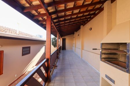 Casa à venda com 3 quartos, 387m² em Jardim Lumen Christi, Campinas