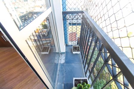 Sacada da Sala de apartamento à venda com 2 quartos, 52m² em Vila Carmosina, São Paulo