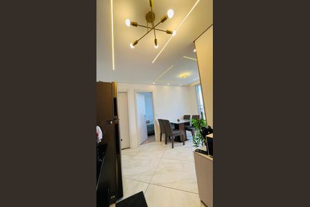 Apartamento à venda com 40m², 2 quartos e sem vaga Apartamento à venda com 40m², 2 quartos e sem vagaSala