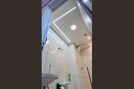 Apartamento à venda com 40m², 2 quartos e sem vaga Apartamento à venda com 40m², 2 quartos e sem vagaBanheiro