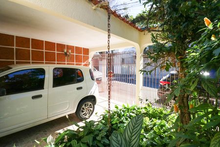Garagem de casa à venda com 3 quartos, 125m² em Jardim Cris, São Paulo
