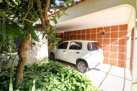 Garagem de casa à venda com 3 quartos, 125m² em Jardim Cris, São Paulo