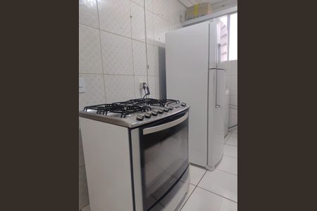 Cozinha de apartamento à venda com 2 quartos, 57m² em Parque Residencial Vila União, Campinas