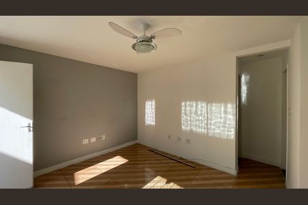 Sala de casa de condomínio à venda com 3 quartos, 95m² em Freguesia (ilha do Governador), Rio de Janeiro