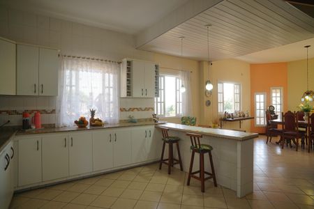 Casa de condomínio para alugar com 378m², 5 quartos e 3 vagas Casa de condomínio para alugar com 378m², 5 quartos e 3 vagasCozinha
