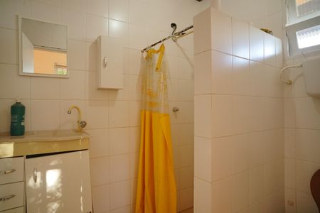 Casa de condomínio para alugar com 378m², 5 quartos e 3 vagas Casa de condomínio para alugar com 378m², 5 quartos e 3 vagasBanheiro do escritório