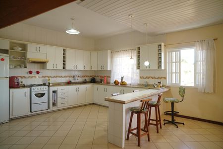 Casa de condomínio para alugar com 378m², 5 quartos e 3 vagas Casa de condomínio para alugar com 378m², 5 quartos e 3 vagasCozinha