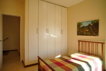 Casa de condomínio para alugar com 378m², 5 quartos e 3 vagas Casa de condomínio para alugar com 378m², 5 quartos e 3 vagasQuarto 3