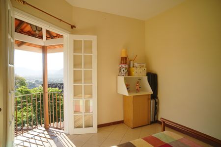 Casa de condomínio para alugar com 378m², 5 quartos e 3 vagas Casa de condomínio para alugar com 378m², 5 quartos e 3 vagasQuarto 3