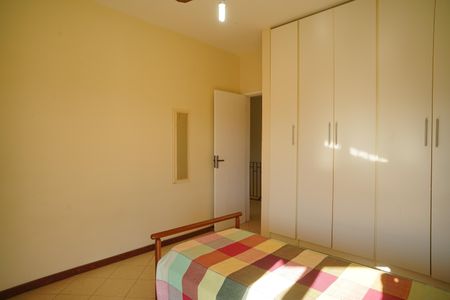 Casa de condomínio para alugar com 378m², 5 quartos e 3 vagas Casa de condomínio para alugar com 378m², 5 quartos e 3 vagasQuarto 3