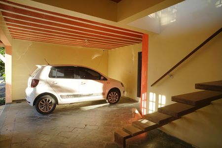 Garagem de casa de condomínio para alugar com 4 quartos, 378m² em Flamengo, Maricá