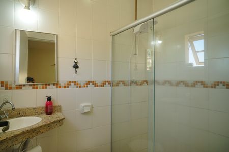 Casa de condomínio para alugar com 378m², 5 quartos e 3 vagas Casa de condomínio para alugar com 378m², 5 quartos e 3 vagasBanheiro Social