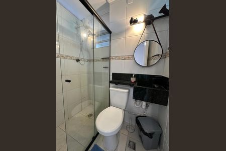 Apartamento para alugar com 90m², 2 quartos e 1 vaga Apartamento para alugar com 90m², 2 quartos e 1 vagaBanheiro da Suíte