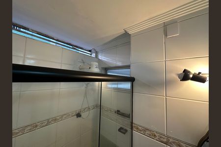 Apartamento para alugar com 90m², 2 quartos e 1 vaga Apartamento para alugar com 90m², 2 quartos e 1 vagaBanheiro da Suíte