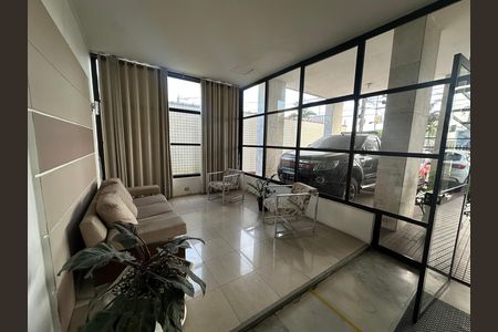 Apartamento para alugar com 90m², 2 quartos e 1 vaga Apartamento para alugar com 90m², 2 quartos e 1 vagaHall social
