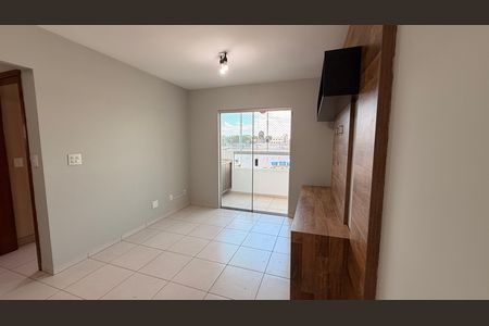 Apartamento à venda com 72m², 2 quartos e 1 vagaSala