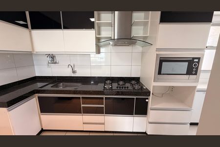 Apartamento à venda com 72m², 2 quartos e 1 vagaCozinha