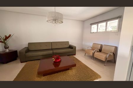 Apartamento à venda com 72m², 2 quartos e 1 vagaHall de entrada