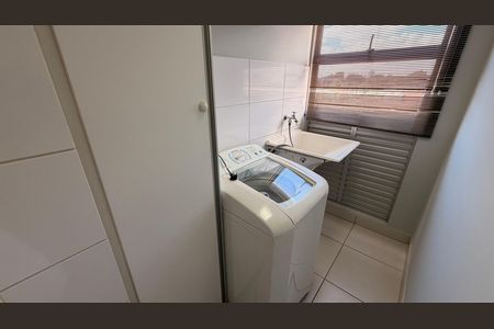 Apartamento à venda com 72m², 2 quartos e 1 vagaÁrea de Serviço