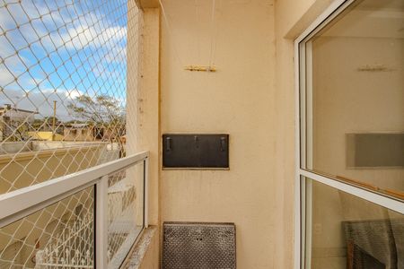 Sala - varanda de apartamento para alugar com 2 quartos, 48m² em São Sebastião, Porto Alegre