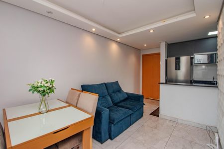 Sala de apartamento para alugar com 2 quartos, 48m² em São Sebastião, Porto Alegre