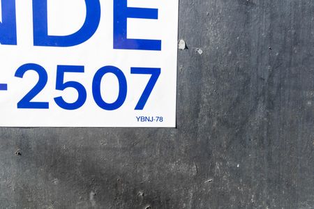 YBNJ-78 de casa à venda com 2 quartos, 120m² em Campo Grande, Rio de Janeiro