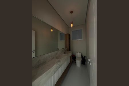 Casa de condomínio à venda com 360m², 4 quartos e 4 vagasBanheiro