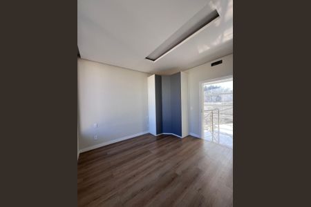Casa de condomínio à venda com 360m², 4 quartos e 4 vagasSala