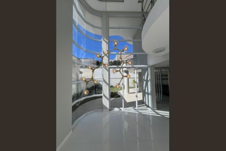 Casa de condomínio à venda com 360m², 4 quartos e 4 vagasSala