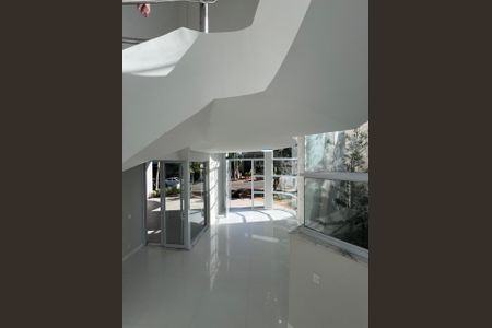 Casa de condomínio à venda com 360m², 4 quartos e 4 vagasSala