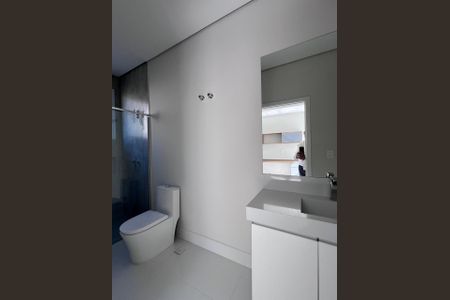Casa de condomínio à venda com 360m², 4 quartos e 4 vagasBanheiro
