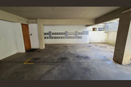 Garagem de apartamento à venda com 2 quartos, 50m² em Fernão Dias, Belo Horizonte