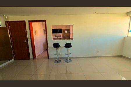 Sala de apartamento à venda com 2 quartos, 50m² em Fernão Dias, Belo Horizonte