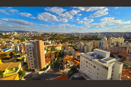 Vista de apartamento à venda com 2 quartos, 50m² em Fernão Dias, Belo Horizonte