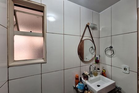 Apartamento à venda com 54m², 2 quartos e 1 vaga Apartamento à venda com 54m², 2 quartos e 1 vagaBanheiro