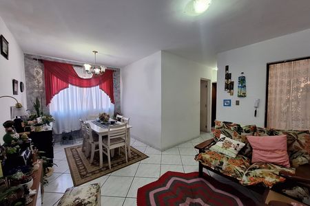 Sala de TV de apartamento à venda com 2 quartos, 54m² em Jardim Santo André, Santo André