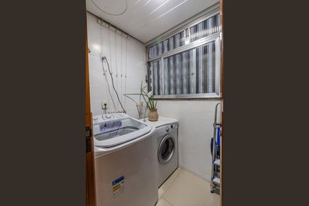 Cozinha e Área de Serviço de apartamento à venda com 2 quartos, 49m² em Partenon, Porto Alegre