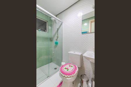 Banheiro de apartamento à venda com 2 quartos, 49m² em Partenon, Porto Alegre
