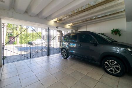 Garagem de casa à venda com 3 quartos, 120m² em Campo Belo, São Paulo