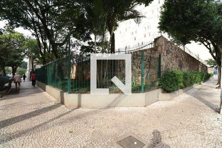 Apartamento à venda com 70m², 2 quartos e 1 vaga Apartamento à venda com 70m², 2 quartos e 1 vagaFachada