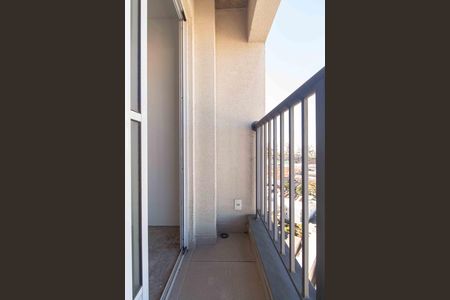 Studio à venda com 36m², 2 quartos e 1 vaga Studio à venda com 36m², 2 quartos e 1 vagaVaranda