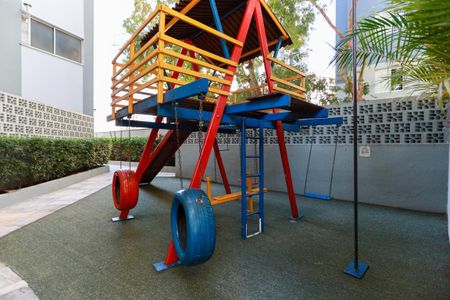 Apartamento para alugar com 134m², 3 quartos e 1 vaga Apartamento para alugar com 134m², 3 quartos e 1 vagaÁrea comum - Playground