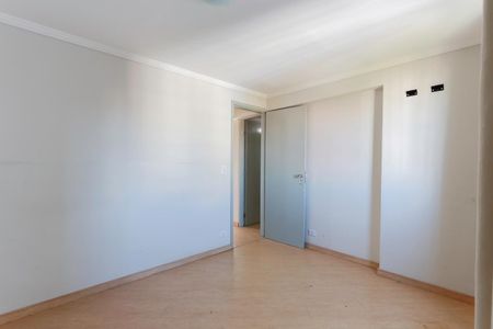 Apartamento para alugar com 134m², 3 quartos e 1 vaga Apartamento para alugar com 134m², 3 quartos e 1 vagaQuarto 2