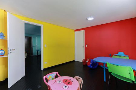 Apartamento para alugar com 134m², 3 quartos e 1 vaga Apartamento para alugar com 134m², 3 quartos e 1 vagaÁrea comum - Brinquedoteca