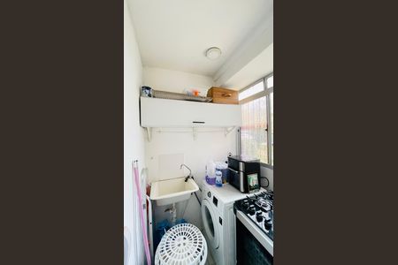 Área de Serviço de apartamento para alugar com 1 quarto, 38m² em Bairro Jardim Nossa Senhora das Graças, Cotia