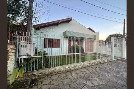Placa instalada em 26/07/2026 com o código NNYG-127 de casa à venda com 4 quartos, 200m² em Rio Branco, São Leopoldo