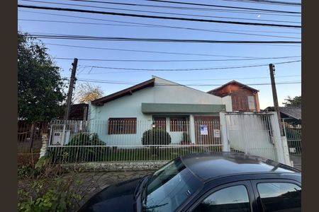 Fachada de casa à venda com 4 quartos, 200m² em Rio Branco, São Leopoldo