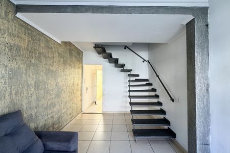 Casa de condomínio à venda com 77m², 2 quartos e 1 vaga Casa de condomínio à venda com 77m², 2 quartos e 1 vagaSala