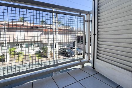 Casa de condomínio à venda com 77m², 2 quartos e 1 vaga Casa de condomínio à venda com 77m², 2 quartos e 1 vagaSacada - Quarto 2