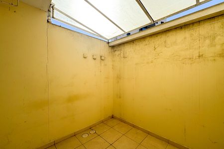 Casa de condomínio à venda com 77m², 2 quartos e 1 vaga Casa de condomínio à venda com 77m², 2 quartos e 1 vagaÁrea de Serviço
